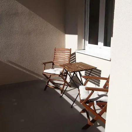 Elegant Znjan ספליט