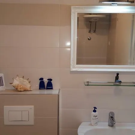 Elegant Znjan ספליט